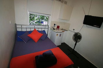 Zing Backpackers - Foster Accommodation 1