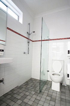 Zing Backpackers - Foster Accommodation 5