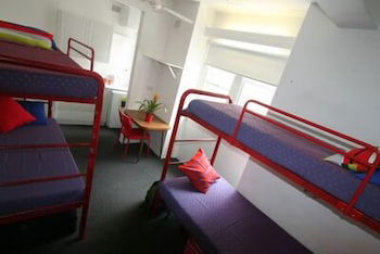 Zing Backpackers - Foster Accommodation 3