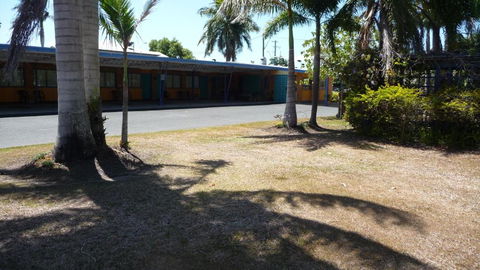 Bel Air Motel - Foster Accommodation 2