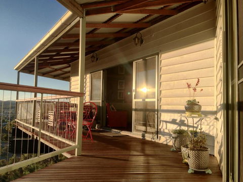 Eagles Nest - Foster Accommodation 1