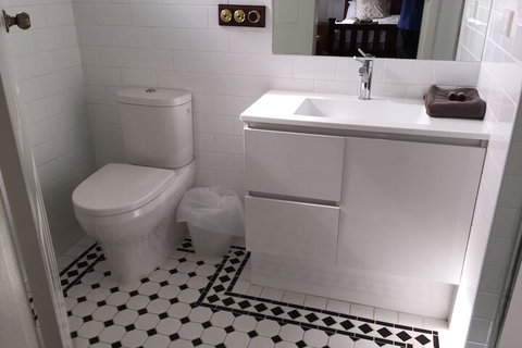 Corner Hotel Alexandra - Foster Accommodation 2