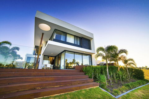 The Pinnacle At Hope Island Resort - Foster Accommodation 4