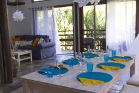Garasu Lodge - Foster Accommodation 3