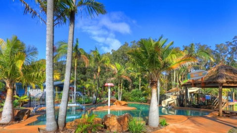 Bays Holiday Park - Foster Accommodation 5