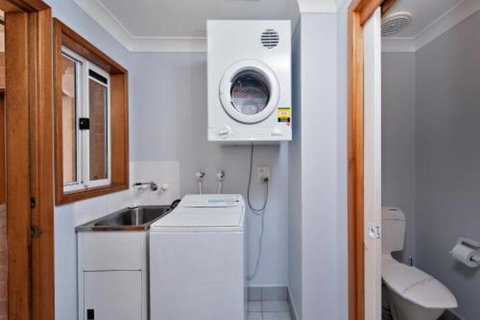 Portside - Foster Accommodation 6