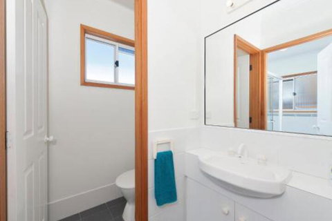 Portside - Foster Accommodation 7
