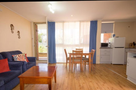 Kalindo Merimbula - Foster Accommodation 1