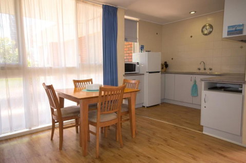 Kalindo Merimbula - Foster Accommodation 4