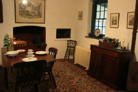 Brickendon - Foster Accommodation 3