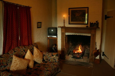 Brickendon - Foster Accommodation 5