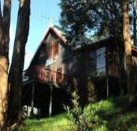Tree Tops Cascades - Foster Accommodation