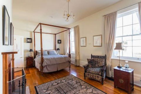 The Grand Old Duke - Foster Accommodation 0
