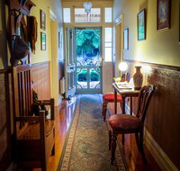 Erindale Guest House - Foster Accommodation