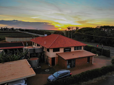 Dunelm House Bed And Breakfast - Foster Accommodation 0
