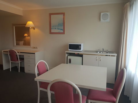 The Argyle - Foster Accommodation 6