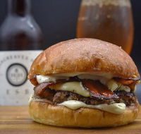 Monroe's Burgers  Beers - Foster Accommodation