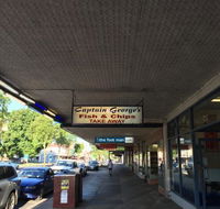 Captain George's Seafood - Foster Accommodation