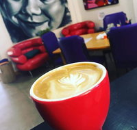 Red Road Cafe - Foster Accommodation