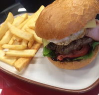 Drouin PizzaBurger Lounge - Foster Accommodation