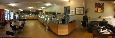 Ando's Bakery - Foster Accommodation 0