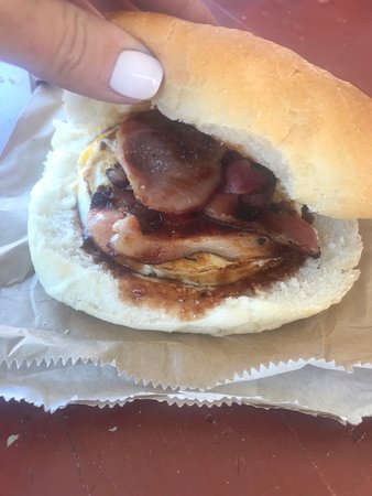 Avenel Cafe - Foster Accommodation 0