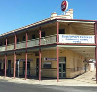Farmers Arms Hotel - Foster Accommodation