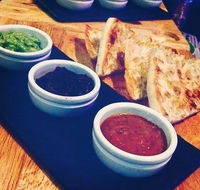 AJ's Eatery - Foster Accommodation