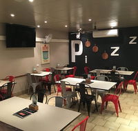 Mamma Della Pizza - Foster Accommodation