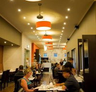 Relish on Addison - Foster Accommodation