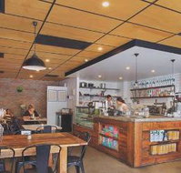 Bostons Espresso - Foster Accommodation