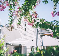 Cedar Bar  Kitchen - Foster Accommodation