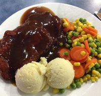 The Parkes Services Club Bistro - Foster Accommodation
