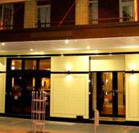 Tourist Hotel - Foster Accommodation