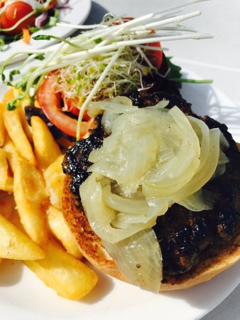 Adelaide Hotel - Foster Accommodation 0