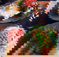 Dan's Coffee Haus - Foster Accommodation