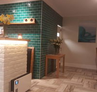 Octopii Restaurant - Foster Accommodation