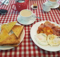 Roses Ice Cream Parlour and Cafe' - Foster Accommodation