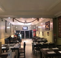 Taj Curry House Indian Restaurant - Foster Accommodation