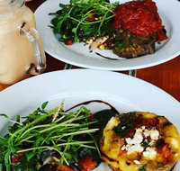 Green Room Cafe  Fruit - Foster Accommodation