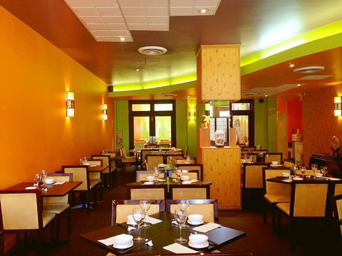 Asian Cafe - Foster Accommodation 0
