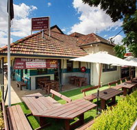Farmers Home Hotel - Foster Accommodation