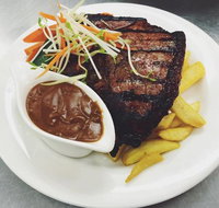 Sportsmen's Club Hotel - Foster Accommodation