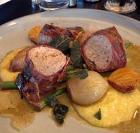 Belluci's Trattoria - Foster Accommodation