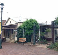Coolah Garden Cafe  Pantry - Foster Accommodation