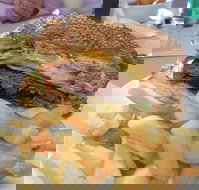 Beehive Hotel Motel Cafe - Foster Accommodation