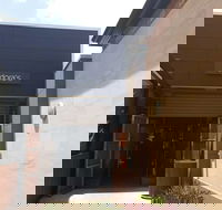 Fedora's Restaurant - Hilton Hotel - Foster Accommodation