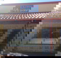 Summerlakes Seafood - Foster Accommodation