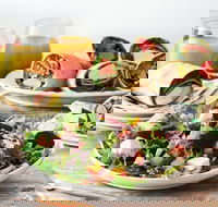 Sumo Salad - Broadbeach - Foster Accommodation