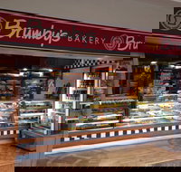 Brumby's - Kenmore - Foster Accommodation